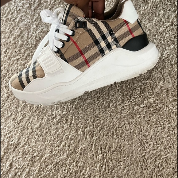 COPY - Burberry sneakers - Picture 9 of 16